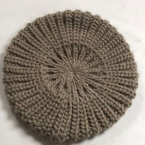 Acrylic And Wool Handmade Women Hat Made In Italy main image 4